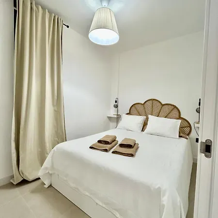 Apartment Art Comfort And Tradition In